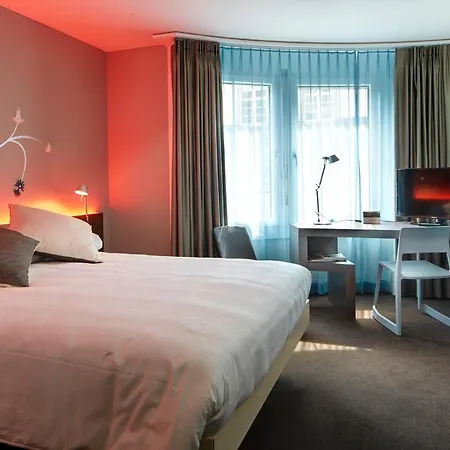 Boutique By Continental Park 4*